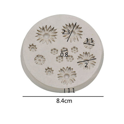 Daisy Flower Cupcake Fondant Mold I 3D Mini Flowers Silicone Chocolate Mold I for DIY Handmade Sugarcraft Cake Decoration Polymer Candy Cookies Muffin Soap Resin Wax Making (13Cavity)