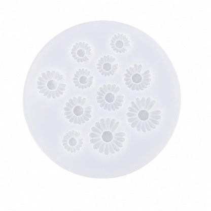 Daisy Flower Silicone Mold – top view on white background