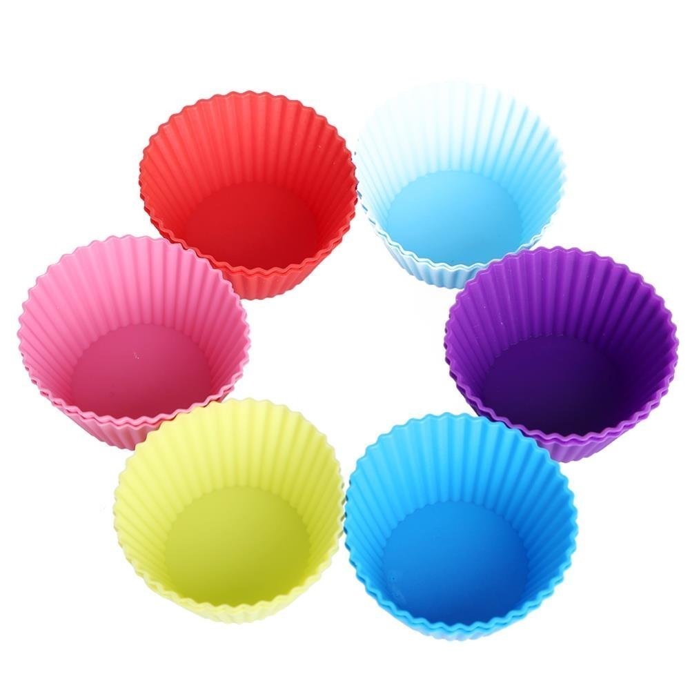 Silicone cupcake molds in 6 vibrant colours