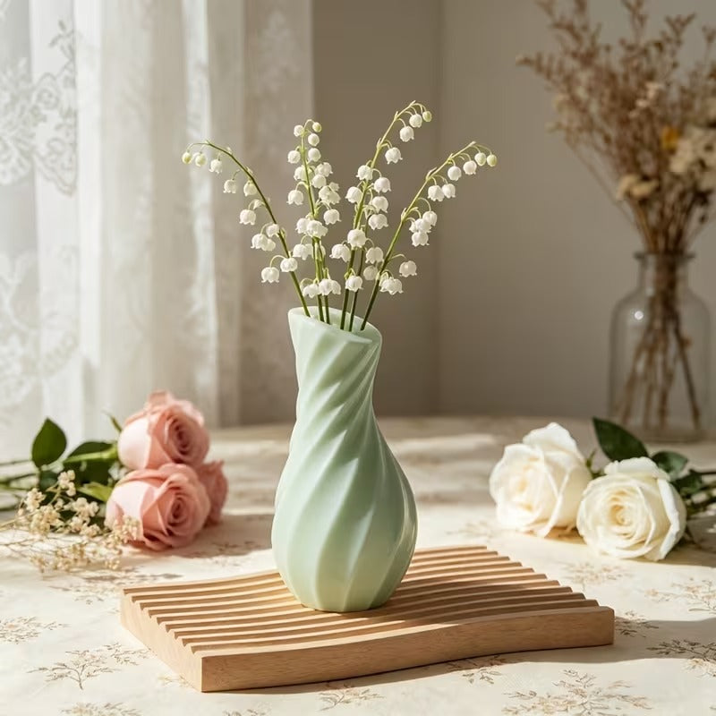 Twisted Spiral Flower Vase Silicone Mold — use case | Bloom Creations India