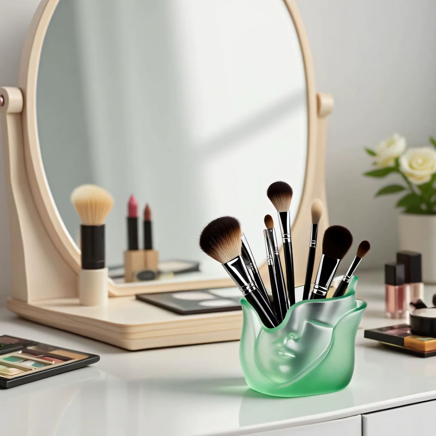 Abstract Face Silicone Mold | 9cm Wavy Profile Candle Wax Planter Brush Holder