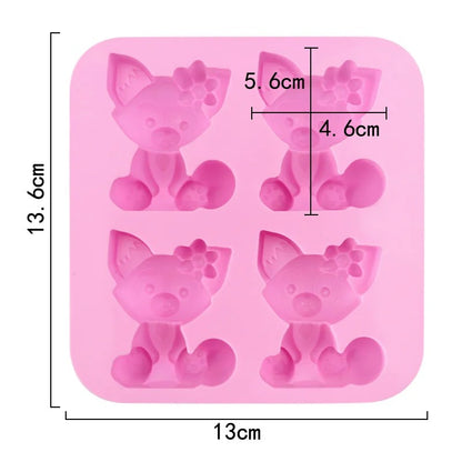 Pink 4-cavity cute cat silicone mould with dimensions: 13x13.6cm mould, 5.6x4.6cm cavity