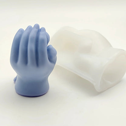 Baby in hand silicone mold — size reference