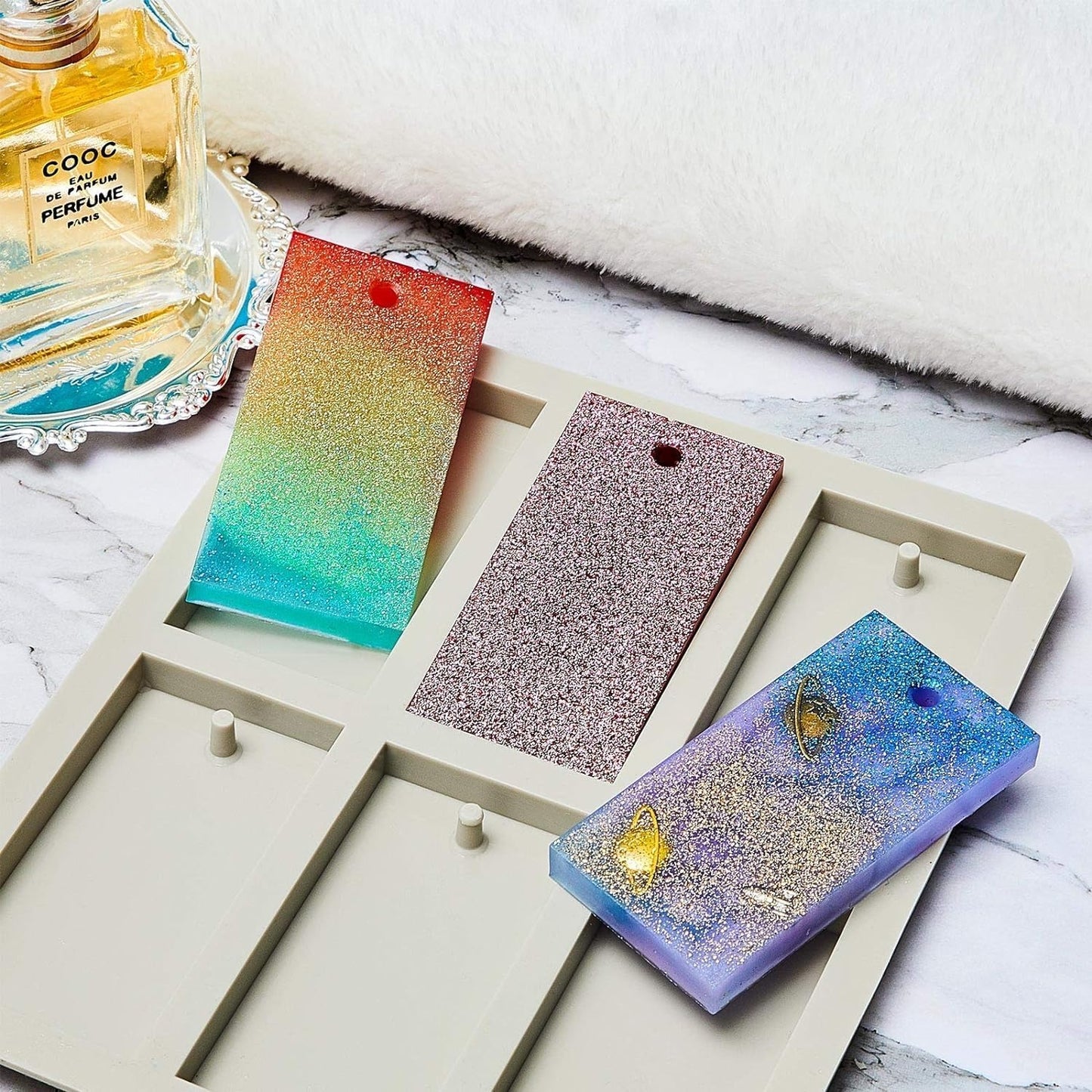 6-Cavity Rectangle Wax Tablet Silicone Mould – Hanging Tag Mould for Wax Sachets & Resin