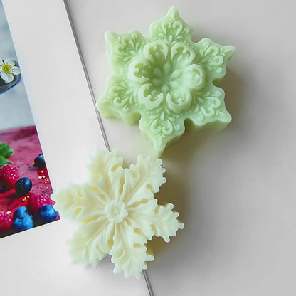 Snowflake Silicone Candle Mould – Christmas Aromatherapy & Plaster Decoration Mould