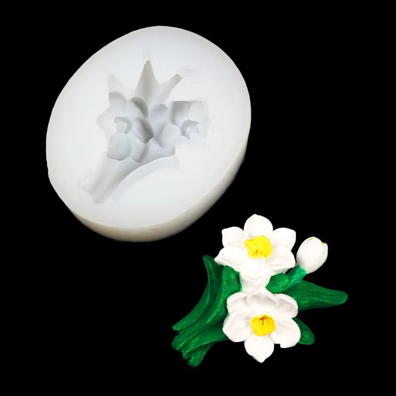 Daffodil flower silicone mold — size reference