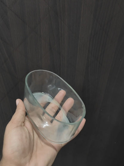 Ovel jar