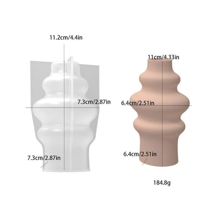 Measurement chart of a white and a beige decorative vase on a white background